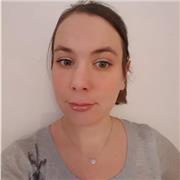 Doy clases de francés para todos los públicos : conversaciones con adultos, ayuda con el trabajo escolar o juegos con los pequeños